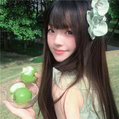 女孩爱跑步